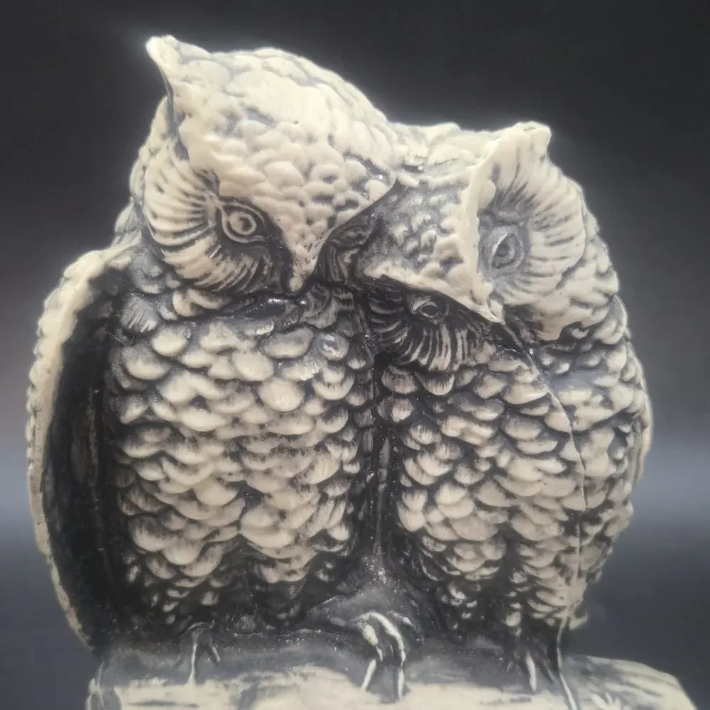 HUGGING OWLS - Vintage 70s-80s Beige & Black 2 Great Horned Statue Figurine
